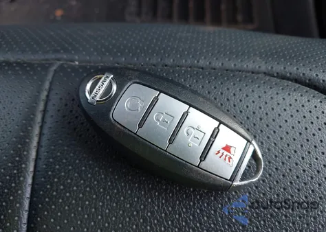 2017 Nissan Pathfinder Sv from USA, damaged, VIN 5N1DR2MM3HC621545